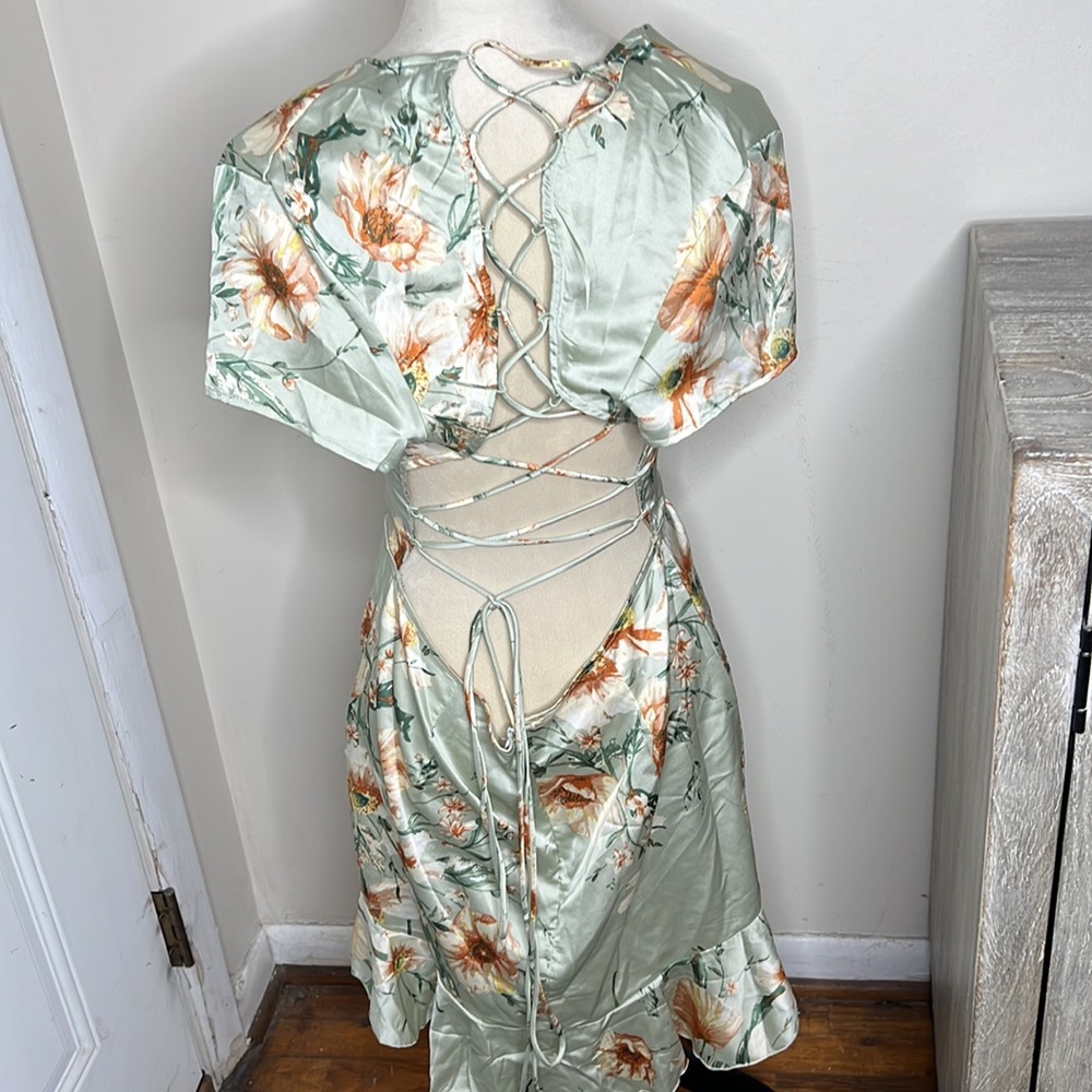 NWOT Floral Mini Dress Sz 12